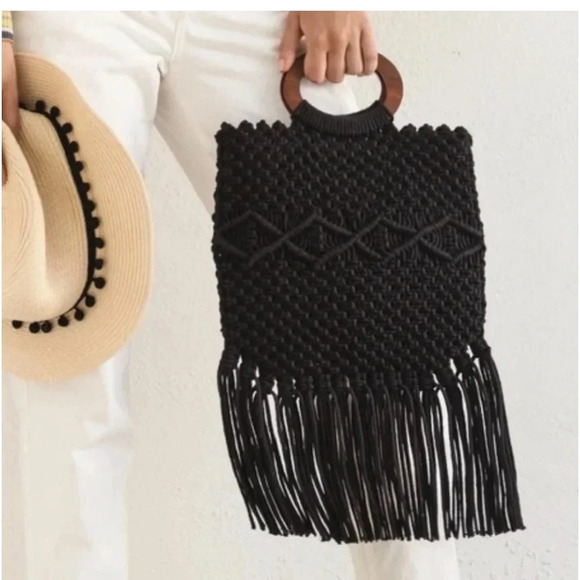 Danielle Nicole Black Macramé Boho Crossbody/Handbag‎ with Fringe. - Picture 6 of 16
